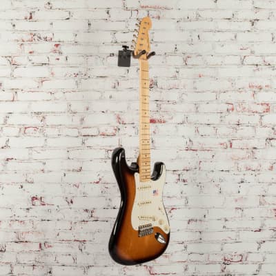 Fender Eric Johnson Stratocaster®, Maple Fingerboard, 2-Color Sunburst image 4