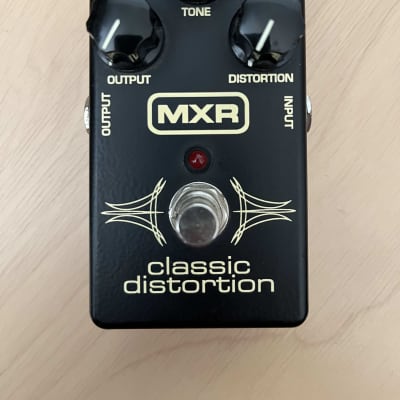 Classic store distortion pedal