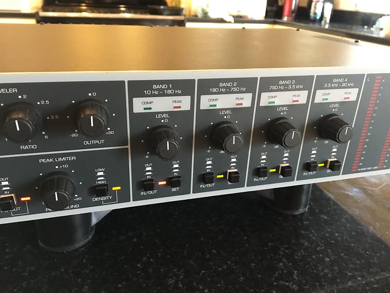 BEHRINGER COMBINATOR MDX8000 コンプレッサー Theatrecrafts - Equipment - Combinator MDX8000