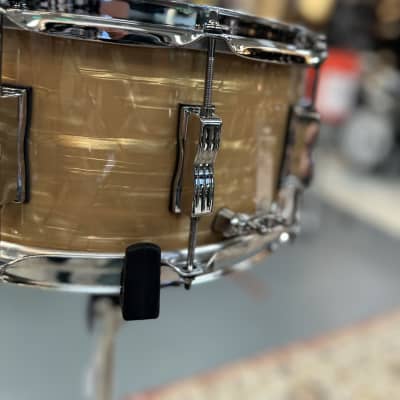 LUDWIG LS403XXAO 6.5X14 CLASSIC MAPLE SNARE DRUM AGED ONYX image 3