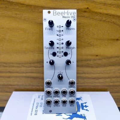 鍵盤楽器 Michigan Synth Works - Beehive Beehive by Michigan Synth Works | Shop Beehive oscillators