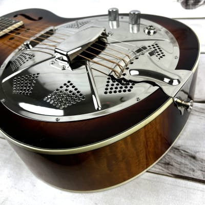 Royall Royall SB Flame Maple Parlorator Resonator Guitar With Smokeburst Finish image 4