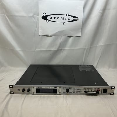 Roland Fantom-XR Rackmount Synthesizer Module w/ Expansion Cards2004 - 2010 - Silver