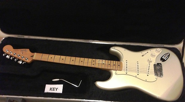 Fender Stratocaster 60th Anniversary 2006 Blizzard Pearl