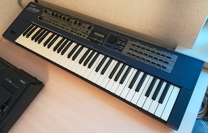 Roland JX-305 Groove Synth | Reverb