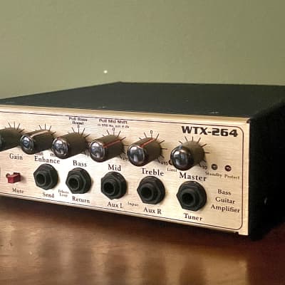 Eden Amplification WTX264 World Tour 264-Watt 4 Ohm Bass