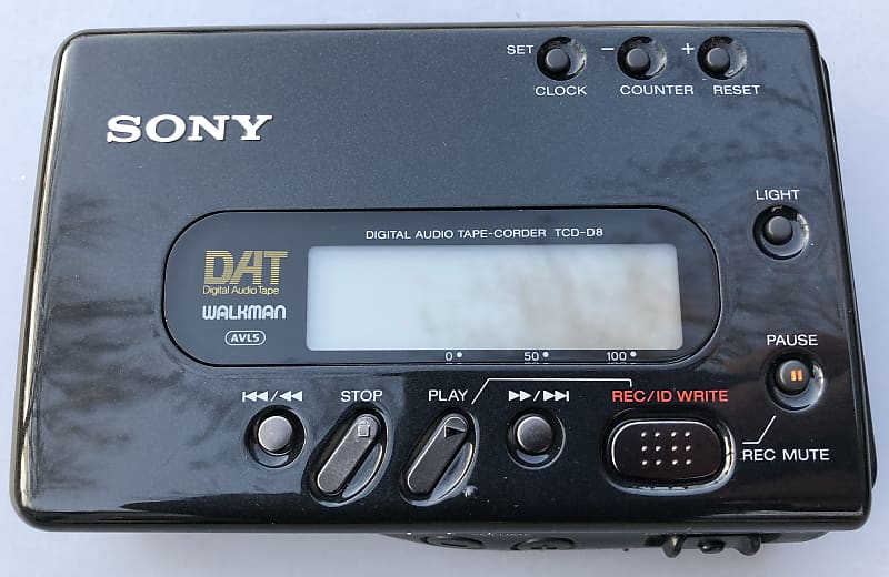 Sony DAT Walkman TCD-D8 Portable Recorder w/ Case & Power Supply