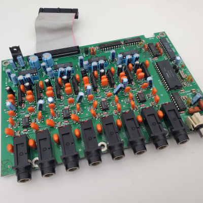 Akai IB-M208P – 8-channel Analog + Digital input/output expansion board (for S2000, S3000XL, CD3000XL)