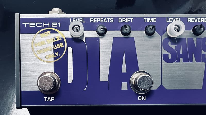 ギター Tech 21 Fly Rig 5 Brit COMPACT ANALOG MULTIEFFECT: Tech 21 Brit Flyrig5 Demo