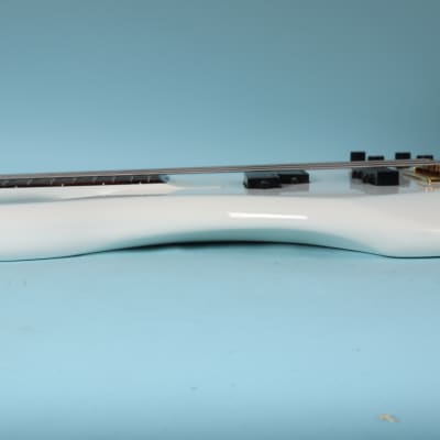 Fernandes FRB Revolver 4 String Electric Bass White Short Scale image 20