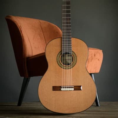 Brand New!!Maravilla M30 CD | Classical concert guitar | Cedar top | Incl. Deluxe gig bag 2024 for sale