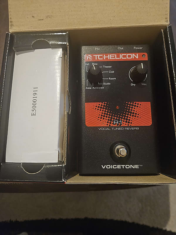 TC Helicon VoiceTone R1 | Reverb