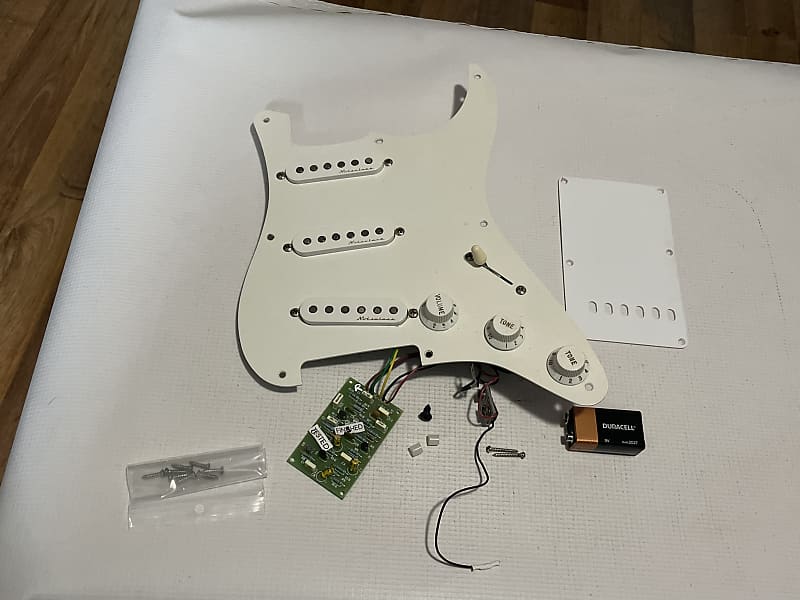 2011 Fender Eric Clapton Stratocaster Loaded Factory Reverb 4809