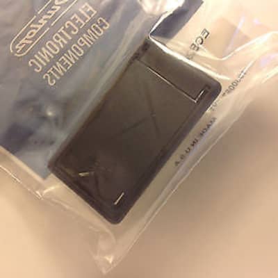 Snap In Battery Box Cry Baby Replacement Genuine Dunlop Part Authorized Dealer image 3