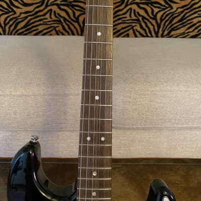 Squier Affinity Series Stratocaster with Rosewood Fretboard 2001 - 2018 - Black image 3