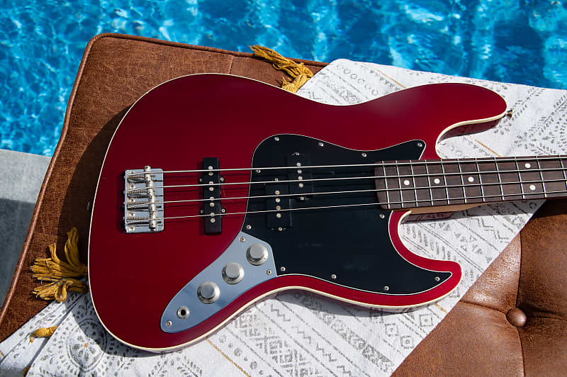 ベース Fender Japan AERODYNE AJB OCR Fender Japan Aerodyne Jazz Bass AJB OCR 2010-2012年製【横浜