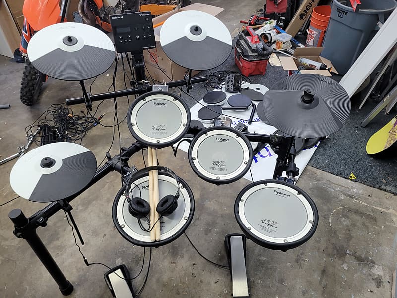 ROLAND TD-02KV V-Drums