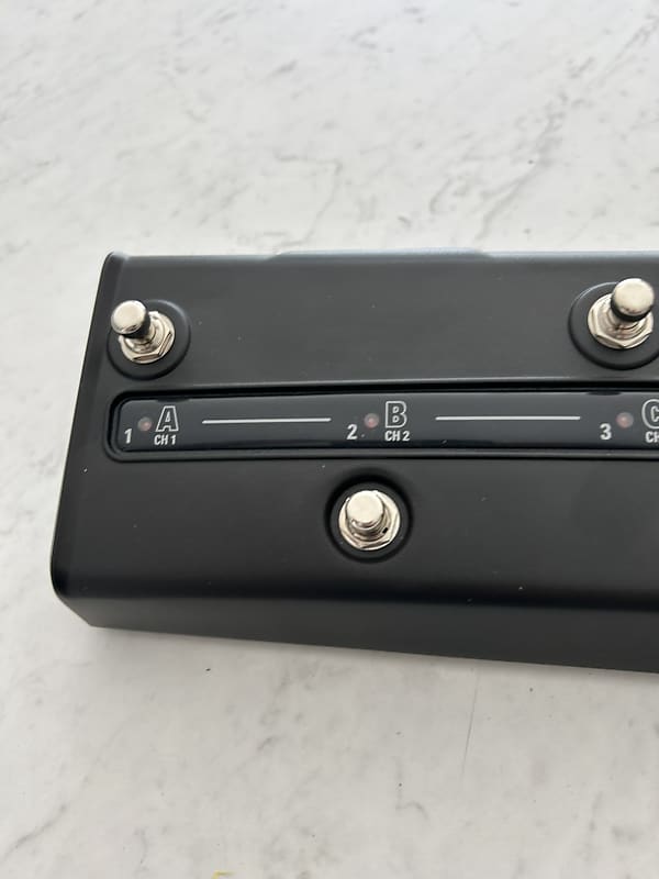 Hughes & Kettner FSM-432 MK IV Footswitch 2022 - Present