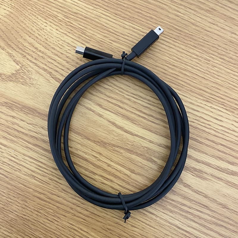 Apple Thunderbolt2 Cable 2 Meters Reverb
