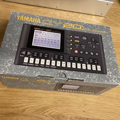 Yamaha QY20