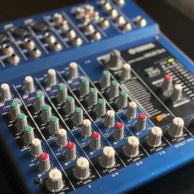 Yamaha MG8/2FX Analog Mixing Console | Reverb