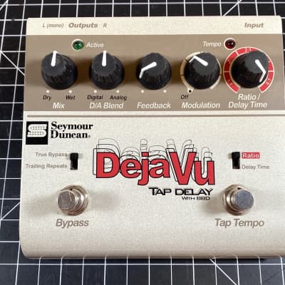 Seymour Duncan Deja Vu Stereo Delay - Analog Digital Blend with Tap Tempo - SFX-10 for sale