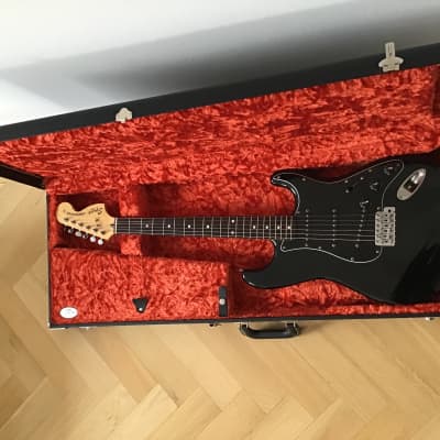 Squier by Fender SQ Series Stratocaster Black MIJ Japan 1983