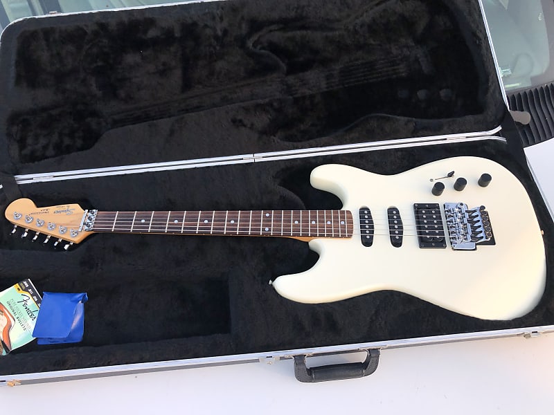 Squier Stratocaster E Series MIK White Pearl Metallic