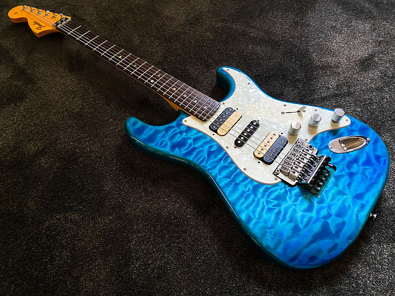 Fender Michiya Haruhata Stratocaster 2018 - Caribbean Blue