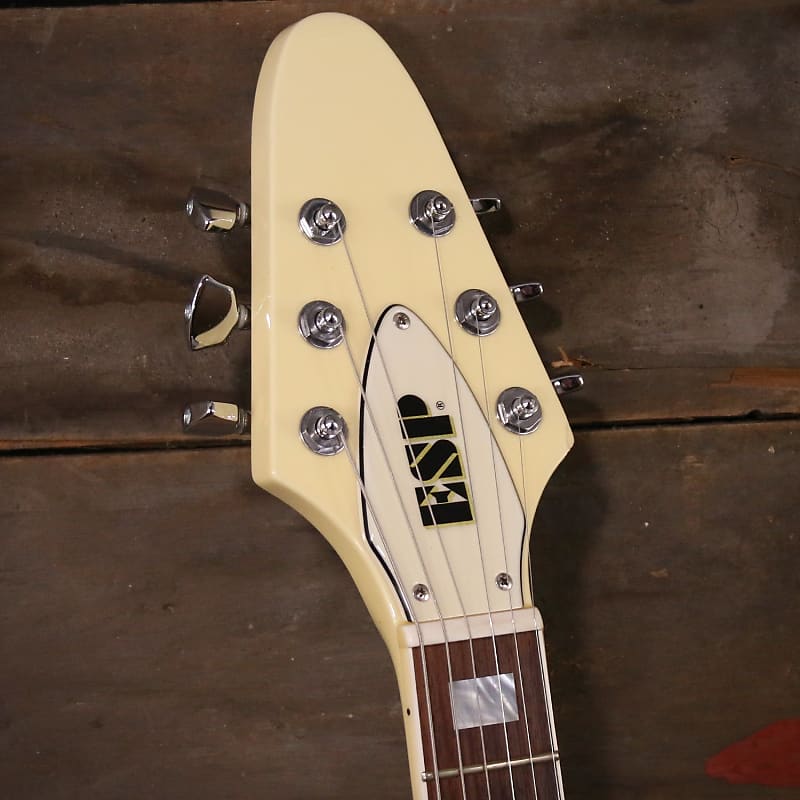 2010 ESP Custom Shop Flying V (Made in Japan) Vintage White 2010 ESP Custom Shop Flying V (Made in Japan) Vintage White