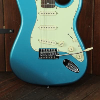 SX Vintage Style Electric Guitar & Laney Amp Pack Lake Placid Blue VES62LPB-SPK2 for sale