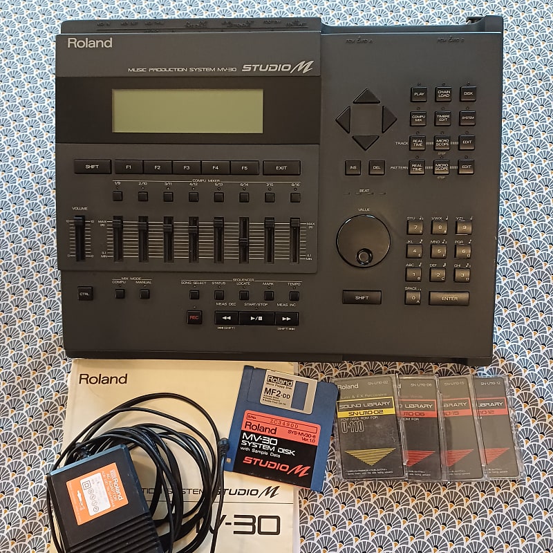 DTM・DAW Roland MV-30 studio M Roland MV30 Studio-M (SOS Mar 91)
