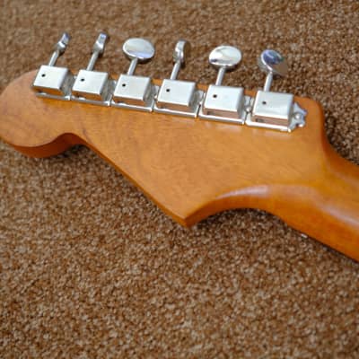 Mjt VTS Musikraft Mahogany Neck Nitro Honeyburst Stratocaster Aged