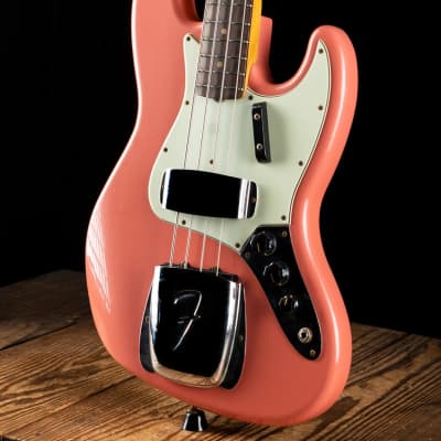 Fender 1964 Journeyman Relic Jazz Bass - Super Faded Aged Tahitian Coral - Free Shipping image 4