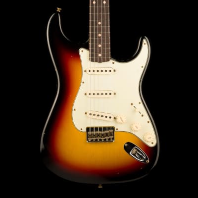 Fender Custom Shop 1961 Stratocaster Hardtail Journeyman Relic 3-Tone Sunburst image 1