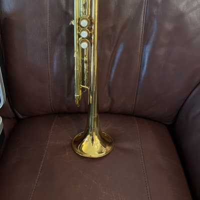 Conn 1000B Bb trumpet (ML bore) SN 41-63774 image 5