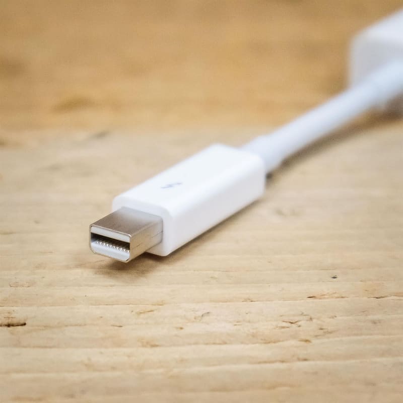 Original Apple A1463 Thunderbolt 2 to FireWire 800 FW800