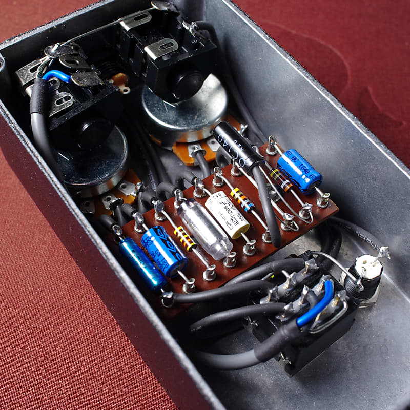 ギター BLUE COLANDER / PIG (germanium booster) PIG germanium booster – Joe's Pedals