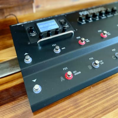 Line 6 POD HD500X Multi-Effect and Amp Modeler