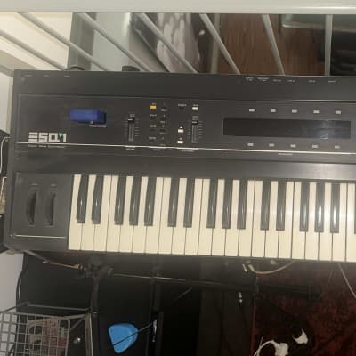 Ensoniq ESQ-1 Wave Synthesizer 1986 - Black