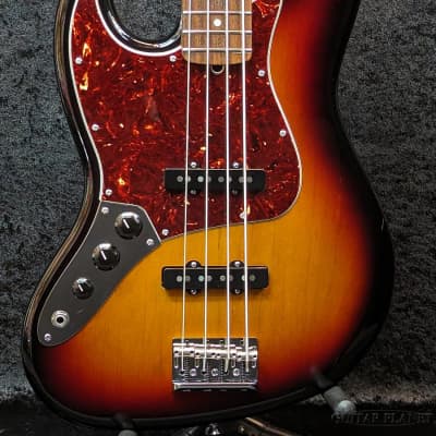 Fender American Deluxe Jazz Bass 2002 Crimson Red Transparent with