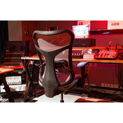 Viking™ Studio Chair