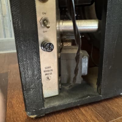 Silvertone 1482 1x12 Guitar Combo 1960s - Black image 11