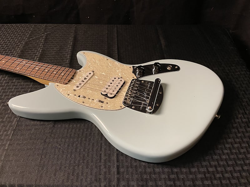 Fender authorized deals dealer