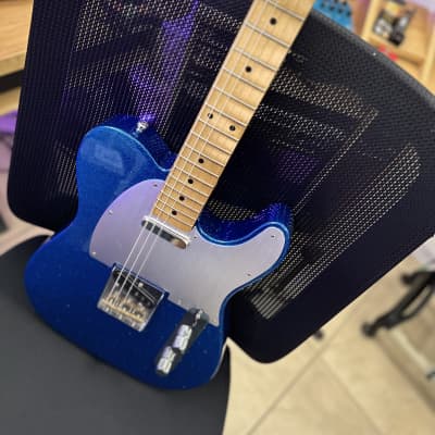 Fender J Mascis Signature Telecaster 2021 - Present - Bottle Rocket Blue Flake image 3