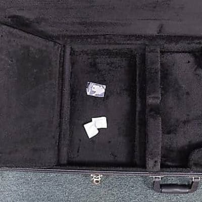 Spector Hard Case for Bass, With Inserts Black Tolex image 5