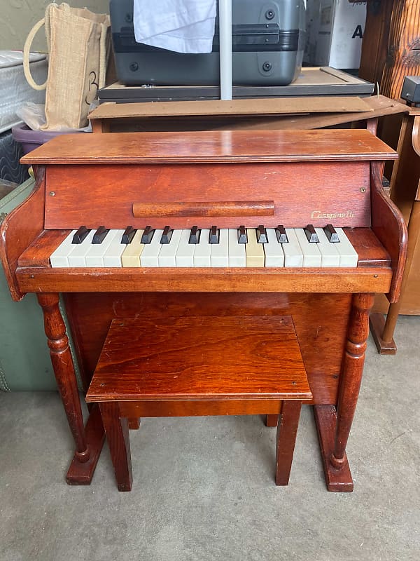 Casspinette piano hot sale