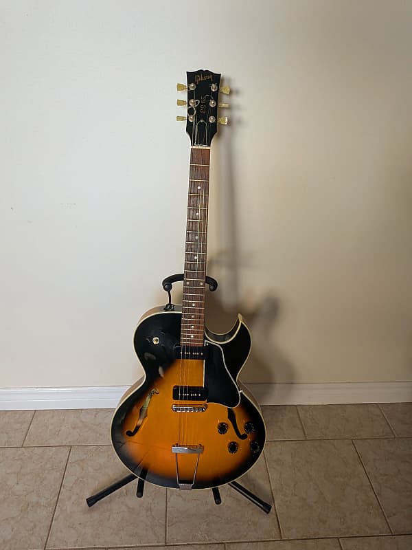 Gibson ES-135 セミアコ P100!! Gibson ES-135 P100 Thinline Single Cut Cherry, 2001 - The