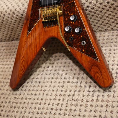 Made by ESP Killer KG Wishbone V Snow White - MINT condition