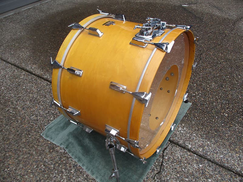 Pearl Vintage All Maple 24 X 16 Bass Drum, Japan Made, 10